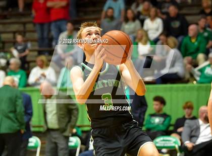 Thumbnail 1 in Yorktown vs. New Castle (IHSAA 3A Section 24 Semifinal) photogallery.