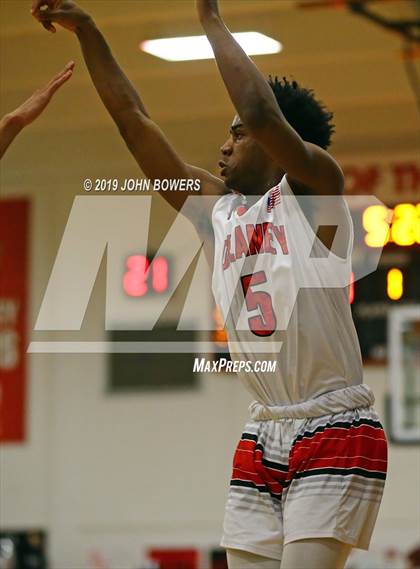 Thumbnail 3 in Perry Hall @ Dulaney photogallery.