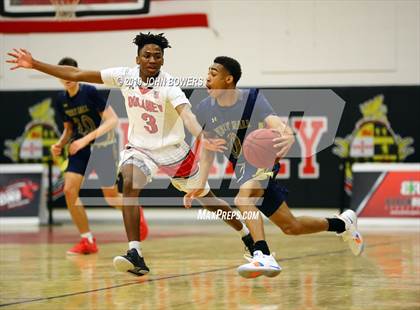 Thumbnail 1 in Perry Hall @ Dulaney photogallery.