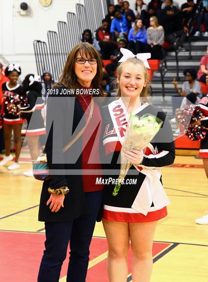Thumbnail 1 in Perry Hall @ Dulaney photogallery.