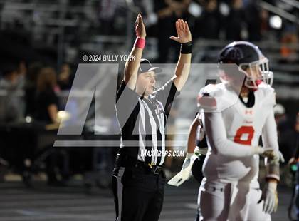 Thumbnail 2 in Grand Saline vs Chisum photogallery.