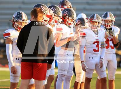 Thumbnail 1 in Grand Saline vs Chisum photogallery.