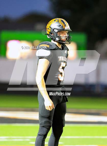 Thumbnail 1 in Grand Saline vs Chisum photogallery.