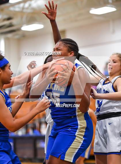 Thumbnail 2 in Elkins @ Katy Taylor photogallery.