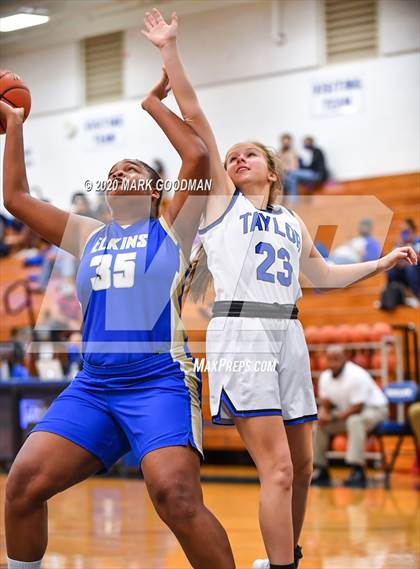Thumbnail 2 in Elkins @ Katy Taylor photogallery.