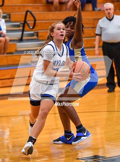 Thumbnail 2 in Elkins @ Katy Taylor photogallery.