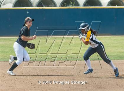 Thumbnail 2 in Notre Dame vs. Scotts Valley (CIF CCS Division 3 Final) photogallery.
