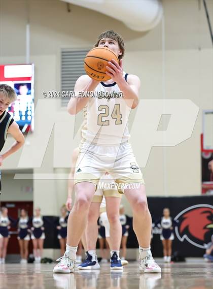 Thumbnail 1 in Brentwood vs Independence photogallery.