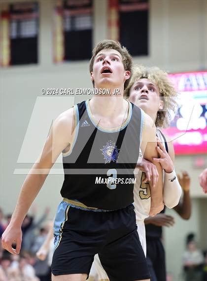 Thumbnail 1 in Brentwood vs Independence photogallery.
