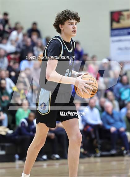 Thumbnail 3 in Brentwood vs Independence photogallery.