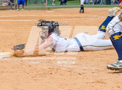 Thumbnail 2 in Massapequa vs East Meadow (NYSPHSAA Section VIII Class AA Final) photogallery.