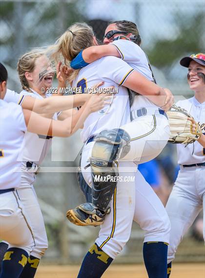 Thumbnail 2 in Massapequa vs East Meadow (NYSPHSAA Section VIII Class AA Final) photogallery.