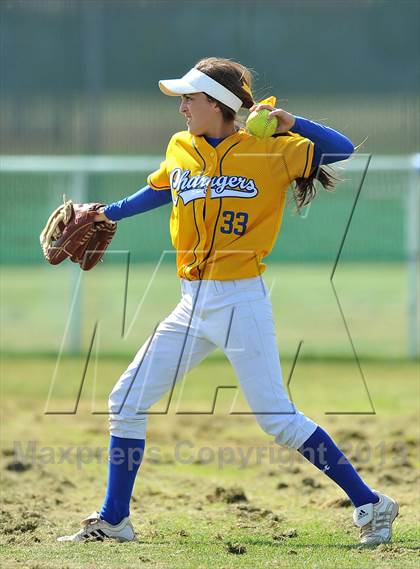Thumbnail 1 in Charter Oak @ Loara photogallery.