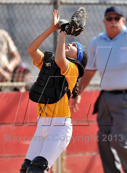 Thumbnail 1 in Charter Oak @ Loara photogallery.