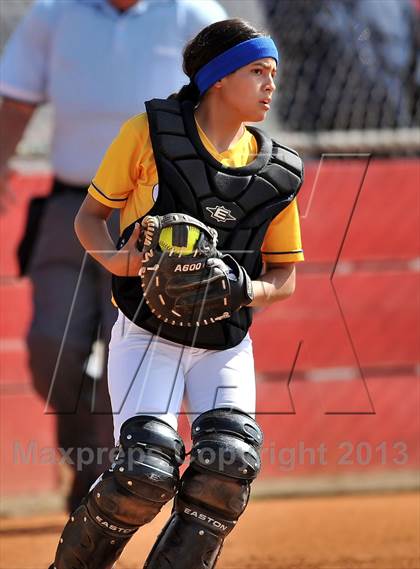 Thumbnail 3 in Charter Oak @ Loara photogallery.