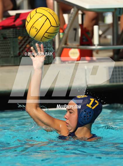 Thumbnail 3 in Alameda vs Alhambra (Battle of the Bay) photogallery.