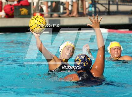 Thumbnail 3 in Alameda vs Alhambra (Battle of the Bay) photogallery.