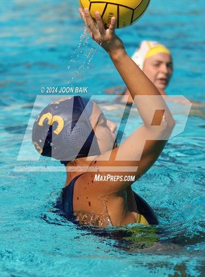 Thumbnail 3 in Alameda vs Alhambra (Battle of the Bay) photogallery.