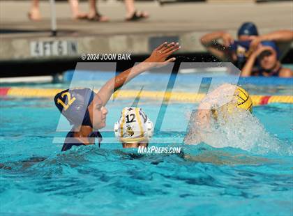 Thumbnail 1 in Alameda vs Alhambra (Battle of the Bay) photogallery.