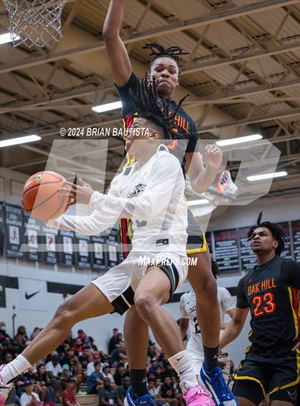 Thumbnail 2 in Oak Hill Academy vs. Imhotep Charter (Iolani Classic) photogallery.