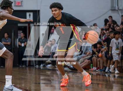 Thumbnail 2 in Oak Hill Academy vs. Imhotep Charter (Iolani Classic) photogallery.