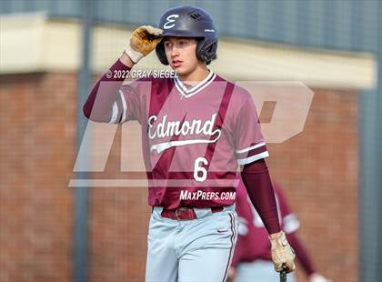 Thumbnail 3 in Edmond Memorial @ Deer Creek photogallery.