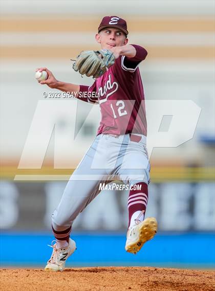 Thumbnail 1 in Edmond Memorial @ Deer Creek photogallery.