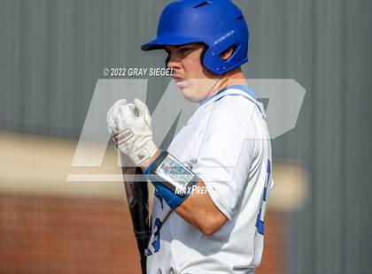 Thumbnail 1 in Edmond Memorial @ Deer Creek photogallery.