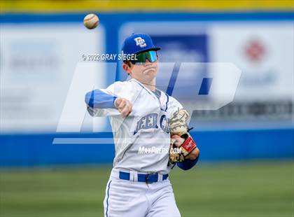 Thumbnail 3 in Edmond Memorial @ Deer Creek photogallery.