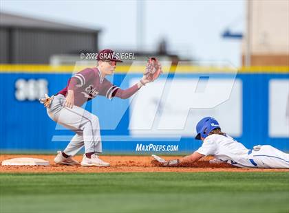 Thumbnail 2 in Edmond Memorial @ Deer Creek photogallery.