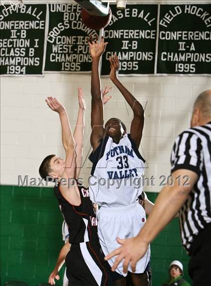 Thumbnail 3 in Putnam Valley vs. Croton-Harmon (5th Annual Putnam Challenge) photogallery.
