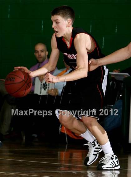 Thumbnail 2 in Putnam Valley vs. Croton-Harmon (5th Annual Putnam Challenge) photogallery.