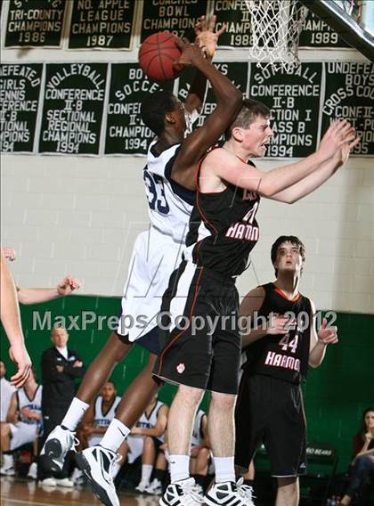 Thumbnail 2 in Putnam Valley vs. Croton-Harmon (5th Annual Putnam Challenge) photogallery.