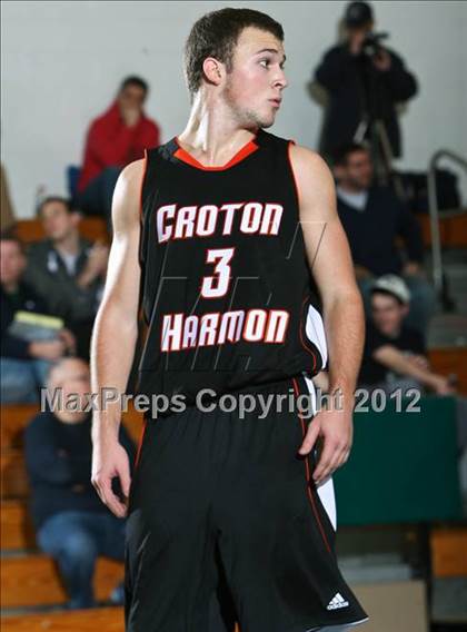 Thumbnail 2 in Putnam Valley vs. Croton-Harmon (5th Annual Putnam Challenge) photogallery.