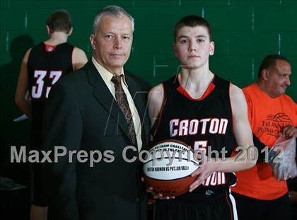 Thumbnail 2 in Putnam Valley vs. Croton-Harmon (5th Annual Putnam Challenge) photogallery.