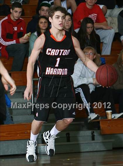 Thumbnail 2 in Putnam Valley vs. Croton-Harmon (5th Annual Putnam Challenge) photogallery.
