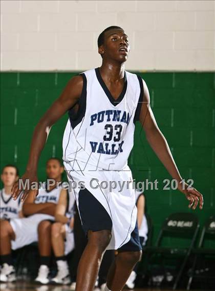 Thumbnail 1 in Putnam Valley vs. Croton-Harmon (5th Annual Putnam Challenge) photogallery.