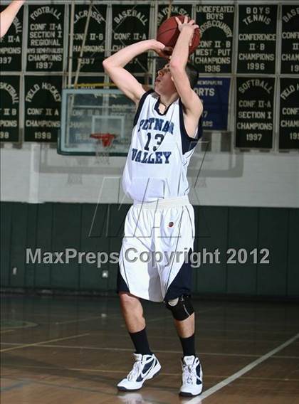 Thumbnail 3 in Putnam Valley vs. Croton-Harmon (5th Annual Putnam Challenge) photogallery.