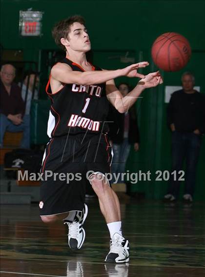 Thumbnail 2 in Putnam Valley vs. Croton-Harmon (5th Annual Putnam Challenge) photogallery.