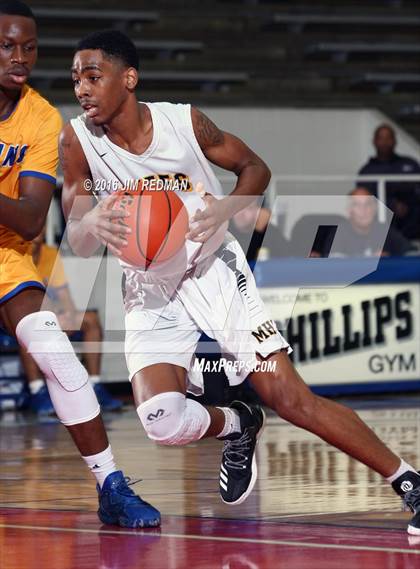 Thumbnail 2 in Fort Bend Elkins vs. Fort Bend Marshall (McDonald's Texas Invitational) photogallery.
