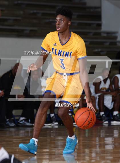 Thumbnail 2 in Fort Bend Elkins vs. Fort Bend Marshall (McDonald's Texas Invitational) photogallery.
