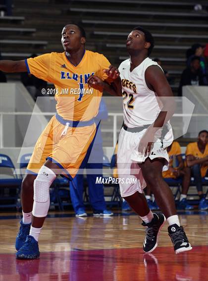 Thumbnail 1 in Fort Bend Elkins vs. Fort Bend Marshall (McDonald's Texas Invitational) photogallery.