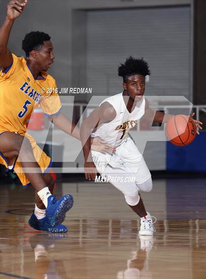 Thumbnail 2 in Fort Bend Elkins vs. Fort Bend Marshall (McDonald's Texas Invitational) photogallery.