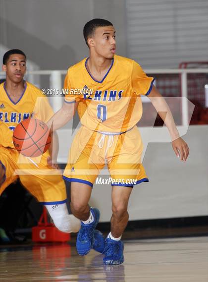 Thumbnail 1 in Fort Bend Elkins vs. Fort Bend Marshall (McDonald's Texas Invitational) photogallery.