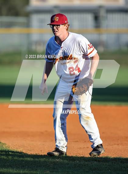 Thumbnail 1 in Lake Gibson vs. Kathleen (FHSAA 6A District 6 Quarterfinal) photogallery.