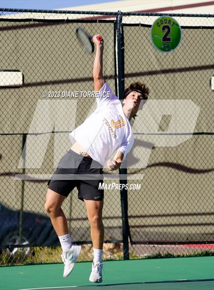 Thumbnail 2 in Thomas Jefferson vs Cheyenne Mountain (CHSAA 4A Round 1) photogallery.