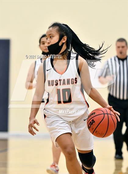 Thumbnail 2 in Cosumnes Oaks vs. Foothill (Rumble on the River) photogallery.