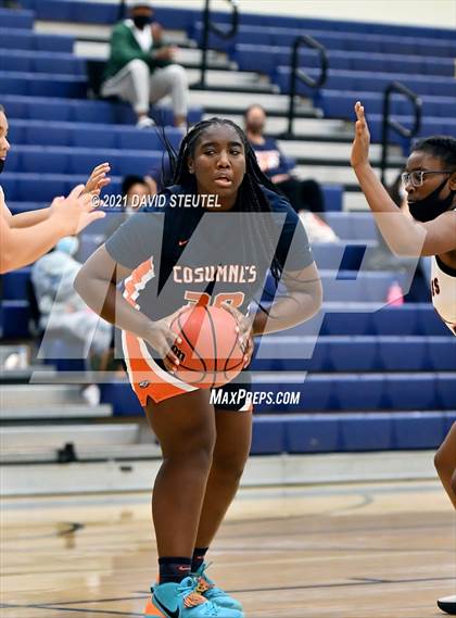 Thumbnail 3 in Cosumnes Oaks vs. Foothill (Rumble on the River) photogallery.