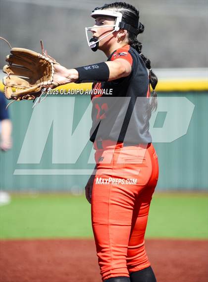 Thumbnail 2 in Rockwall vs. Reedy photogallery.