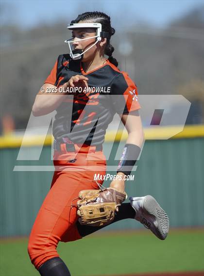 Thumbnail 1 in Rockwall vs. Reedy photogallery.